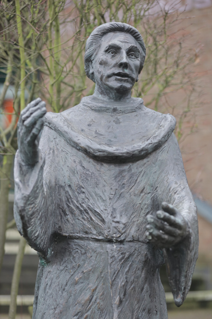 Mauriuns | Leverkusen-Lützenkirchen